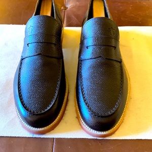 Brooks Brothers Peeble Grain Brown Penny Loafer. Made in Italy. Size 10. New!